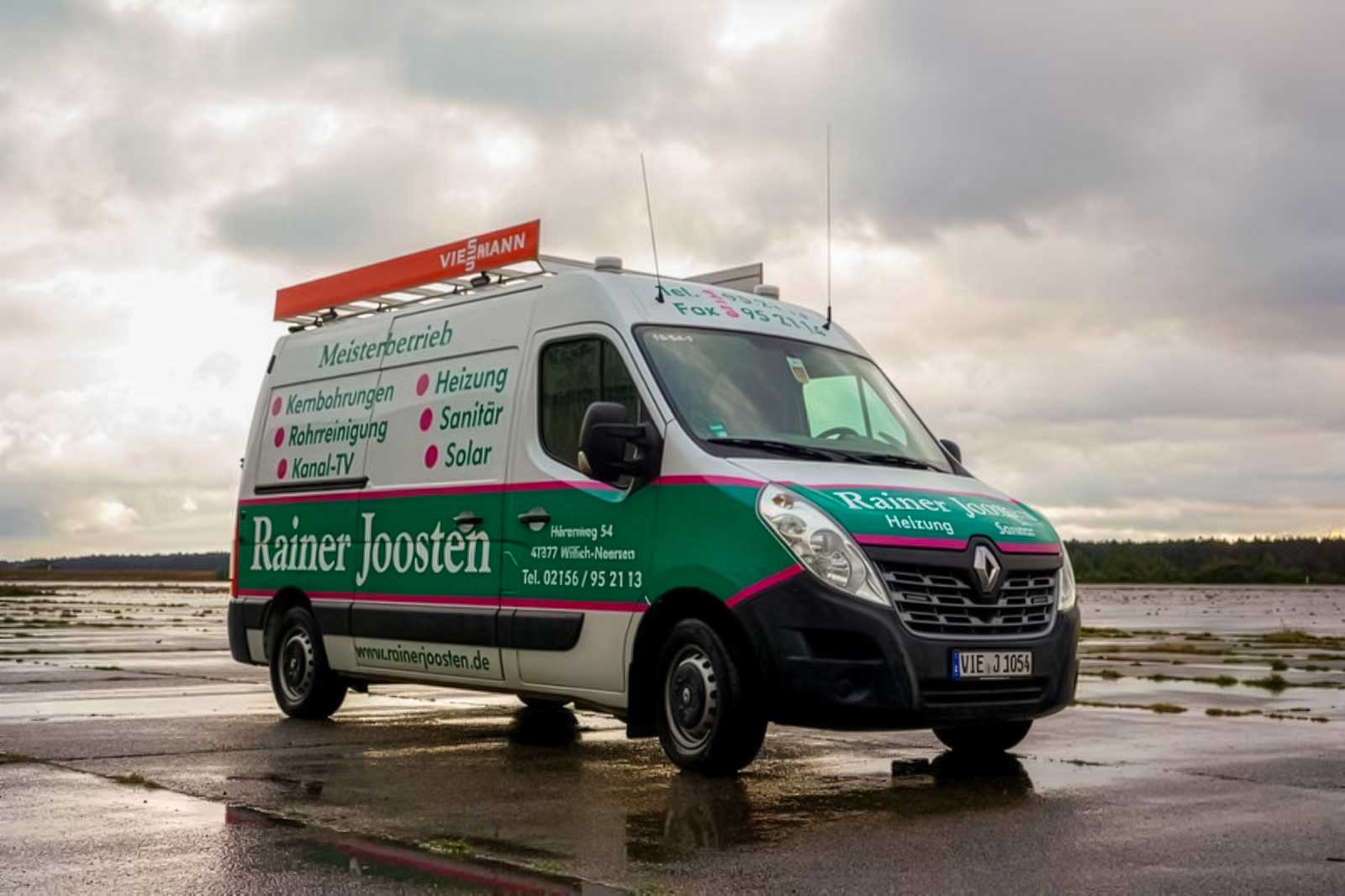 Kundendienstfahrzeug